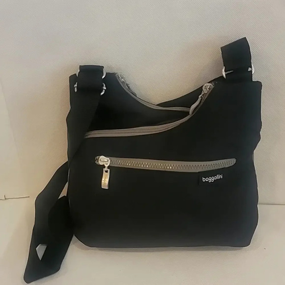NEW - BAGGALLI CRISS CROSS HANDBAG WITH CROSSBODY‎ STRAP - Picture 1 of 7